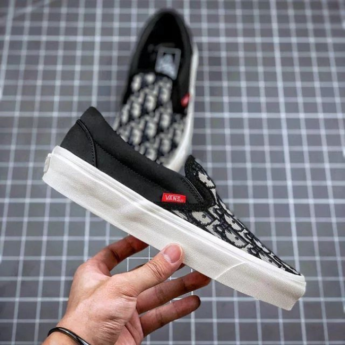 Vans Slip-On Sneakers – Confort &amp; Style Sans Lacets - BabiShop225